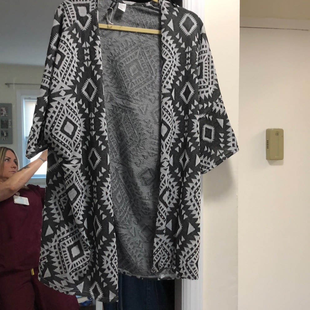 Divided/ soft cite boho kimono